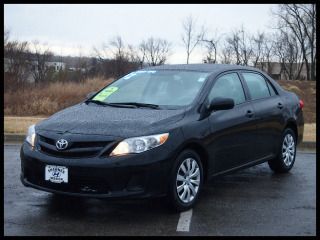 2012 toyota corolla auto /  le / fuel efficient