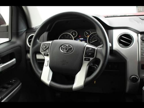 2014 toyota tundra sr5
