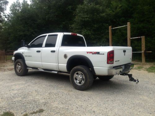 2006 dodge ram 2500 trx4 crew cab pickup 4-door 5.9l