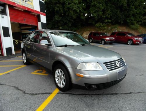 2004 volkswagen passat gls / low mileage / 1.8 turbo / clean