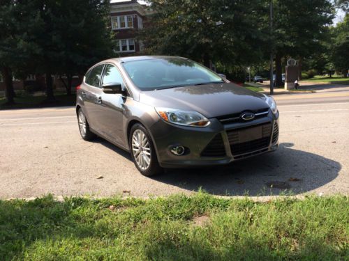 2012 ford focus sel hatchback 4-door 2.0l