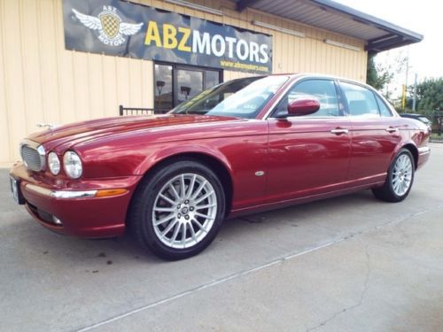 2006 jaguar xj8 navigation, heated seats,park assist