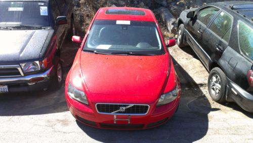 2005 volvo s40 i sedan 4-door 2.4l