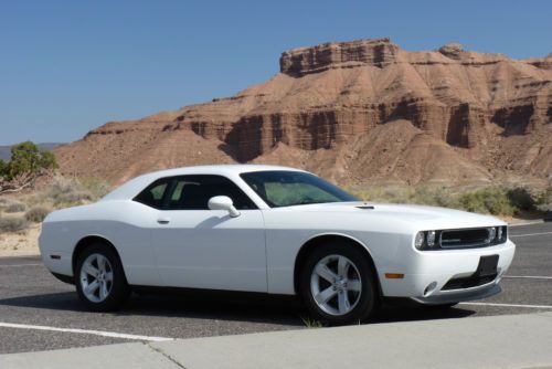 Sxt v6 white spoiler t stripes   nice power with great mpg