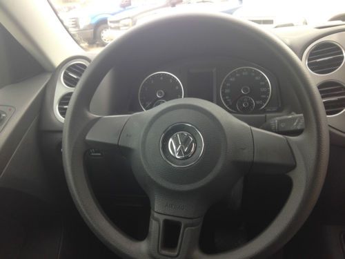 2011 Volkswagen Tiguan S Sport Utility 4-Door 2.0L, US $10,995.00, image 11