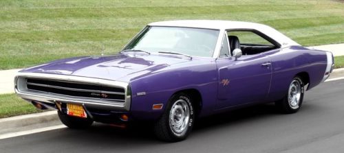 Real u code 1970 dodge charger r/t - 426 hemi - 4-speed - plum crazy - restored