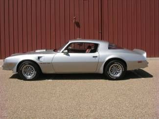 1977 silver trans am restored, 4-speed trans.