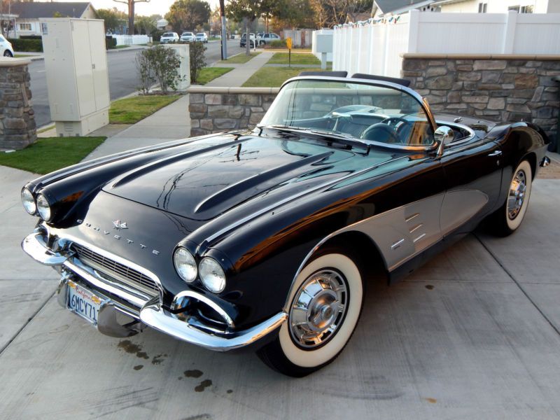 1961 chevrolet corvette