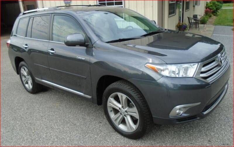 2013 toyota highlander limited awd | 55k miles $16,995