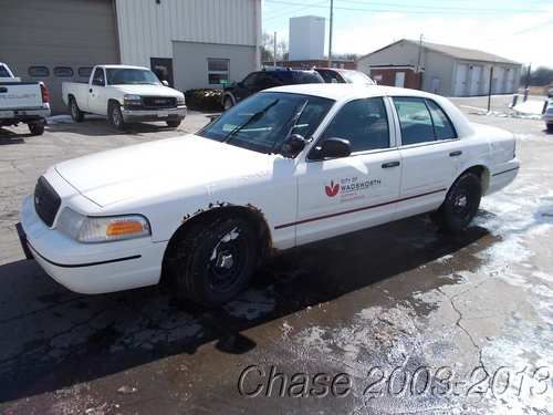 2000 ford crown vic victoria police interceptor - 4.6l v8 - 133730 miles - runs