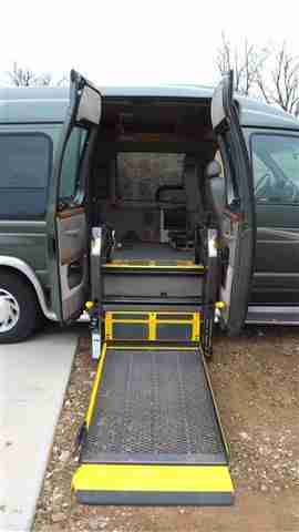 Wheelchair van, image 2
