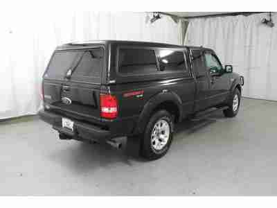 Sport Truck 4.0L CD 4X4 6 cylinder  w/MP3/SAT Low miles topper linex Certified, image 6