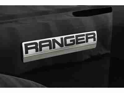 Sport Truck 4.0L CD 4X4 6 cylinder  w/MP3/SAT Low miles topper linex Certified, image 15