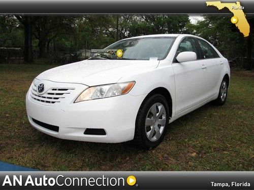 Toyota camry le with leather one owner