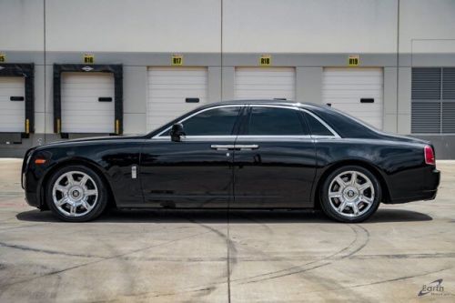 2013 rolls-royce ghost loaded - well serviced