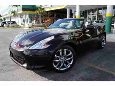 ROADSTER, SIX SPEED MANUAL TRANSMISSION, image 3