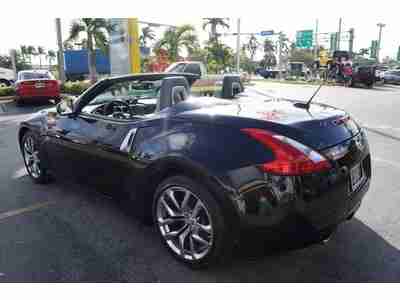 ROADSTER, SIX SPEED MANUAL TRANSMISSION, image 5