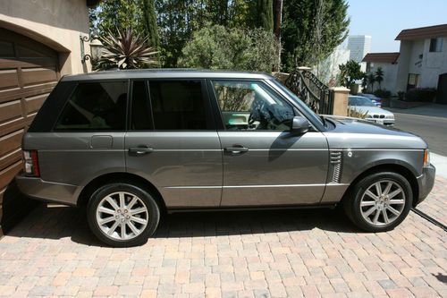 2010 range rover supercharged like new !