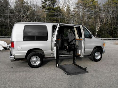 Van wheelchair handicap  power lift ford e250 hand control paragletic ezy lock