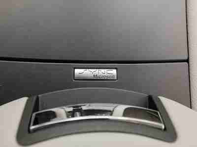 Limited 3.5L Front Wheel Drive 6 Cylinder 19