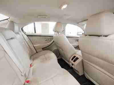 Limited 3.5L Front Wheel Drive 6 Cylinder 19