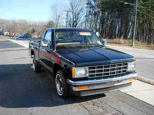 1984 CHEVROLET S-10 SHORT BED PICKUP, US $10,000.00, image 2