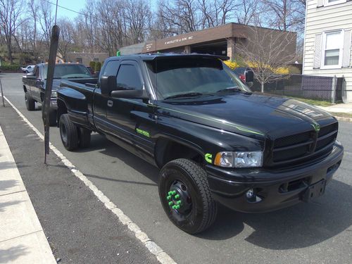 Twin turbo cummins dodge ram 3500 6speed