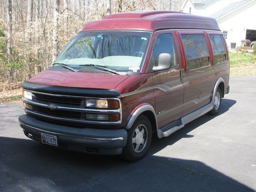 1998 chevy 1/2 ton hitop gladiator conversion van