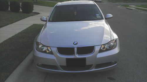 2006 bmw 325i base sedan 4-door 3.0l (50,600 miles)