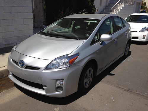 2011 toyota prius base hatchback 4-door 1.8l