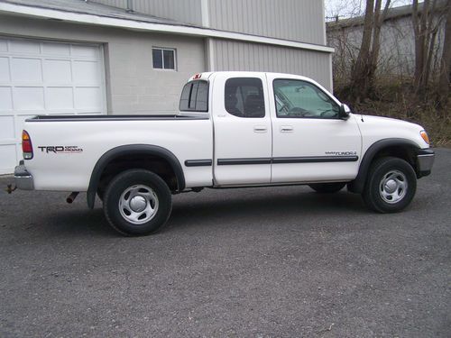 2002 toyota tundra ext. cab pickup