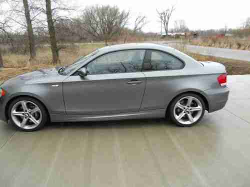 2009 BMW 135i Base Coupe 2-Door 3.0L, image 2