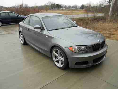 2009 BMW 135i Base Coupe 2-Door 3.0L, image 4