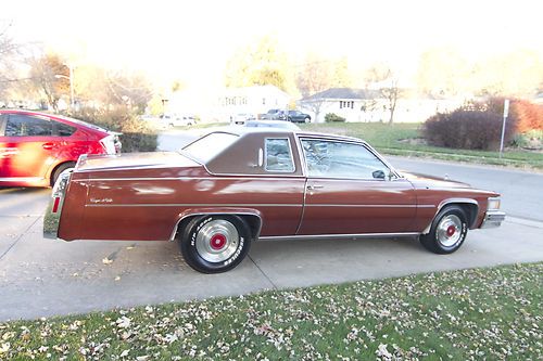 Cadillac 1978 coupe de ville