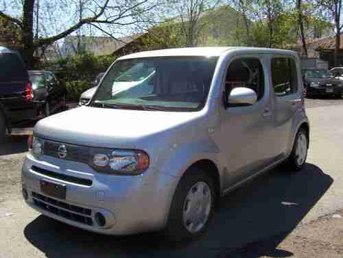 2010 Nissan Cube Base Wagon 4-Door 1.8L, image 2
