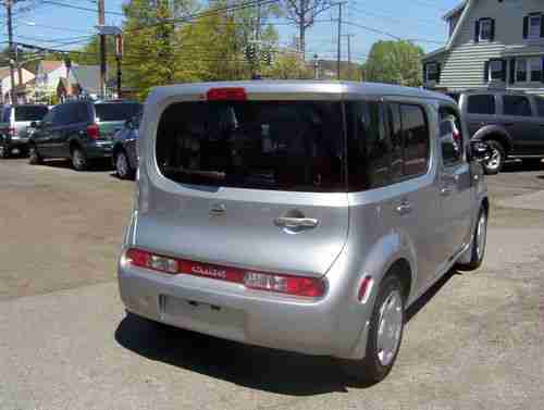 2010 Nissan Cube Base Wagon 4-Door 1.8L, image 4