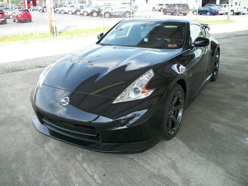 2013 nissan 370z nismo coupe 2-door 3.7l