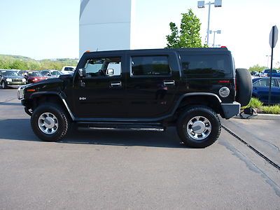 2004 luxury pkg black leather moonroof 4x4 suv dvd v8 third row heated seats