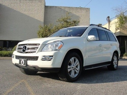 Beautiful 2008 mercedes-benz gl450 4-matic, loaded with options, serviced