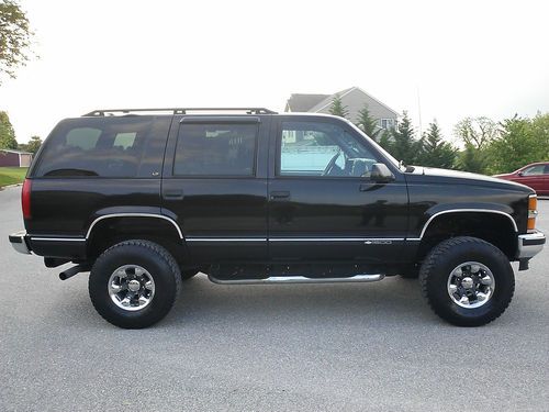 97' chevy tahoe lt *lifted*runs strong