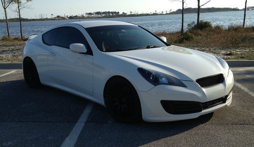 2011 hyundai genesis coupe 2.0t r-spec coupe 2-door 2.0l