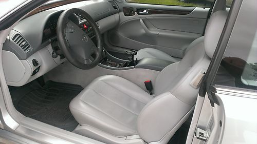2002 mercedes-benz clk320 base coupe 2-door 3.2l