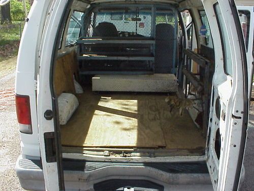 1997 Ford E-250 Econoline Cargo Van 2-Door 5.4L - CNG compressed natural gas, image 2
