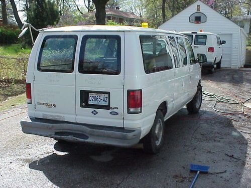 1997 Ford E-250 Econoline Cargo Van 2-Door 5.4L - CNG compressed natural gas, image 12