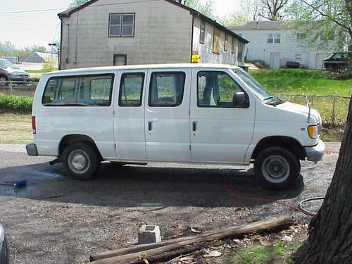 1997 Ford E-250 Econoline Cargo Van 2-Door 5.4L - CNG compressed natural gas, image 13