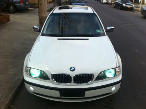 All upgrades made by professional!!! 2002 bmw 325i automatic!!!