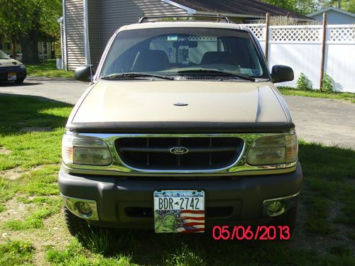 2000 ford explorer xlt sport utility 4-door 4.0l