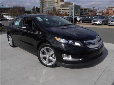 New 2012 chevrolet volt ~ heated seats, rear vision, premium trim, park assist