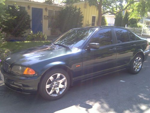 2001 bmw 325i base sedan 4-door 2.5l