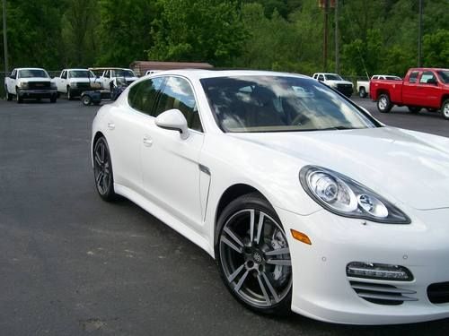 2012 porsche panamera 4s hatchback 4-door 4.8l